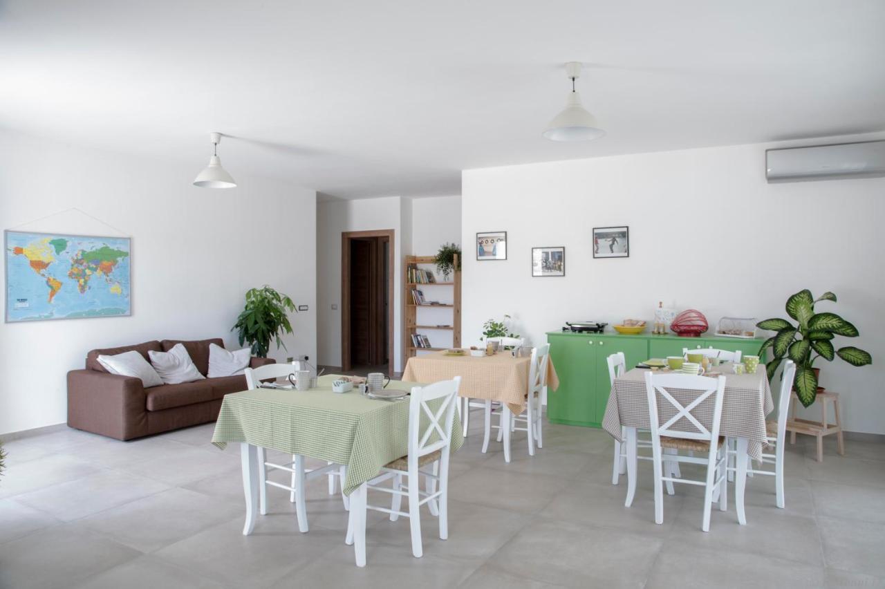 B&B Agata E Gli Altri Tortolì Exterior foto